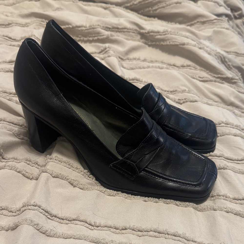 Vintage Nine West Black Women's leather Loafers